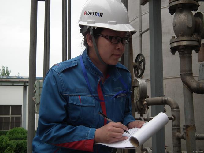 期货操作员具体做什么？-第1张图片-华宇铭诚