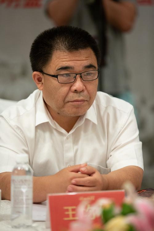 申银万国期货李建中观点如何？-第1张图片-华宇铭诚