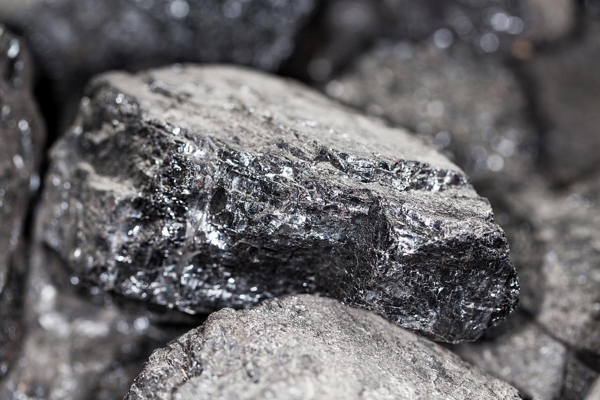 期货铁矿石1705吧走势如何？-第3张图片-华宇铭诚